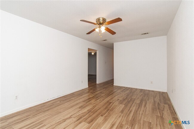 Photo - 1623 Pontotoc Trce
