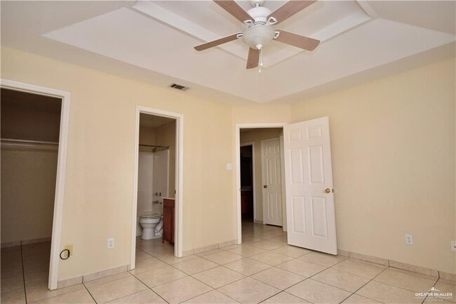 Photo - 6 Norma Ln Unit 4