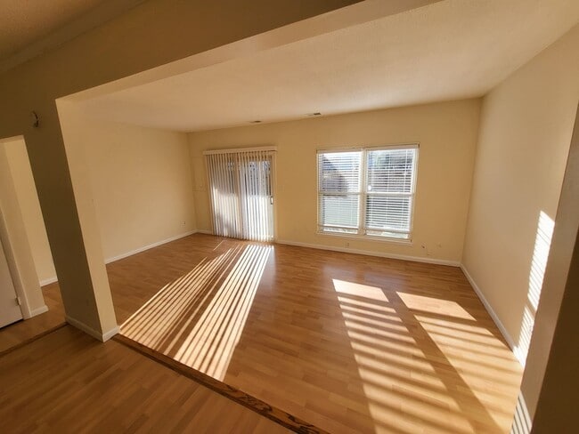 Photo - WINDSOR OAKS WEST