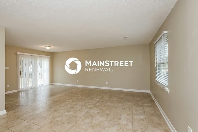 Photo - 3 Bedroom Pet-Friendly Home in Charlotte, NC with Main Street Renewal