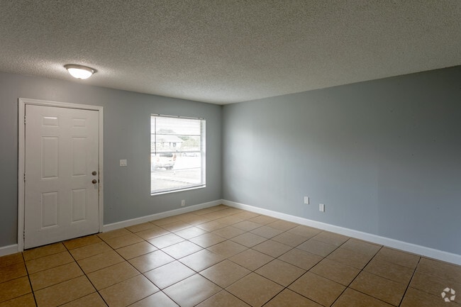2HAB, 1BA - 940 ft² - Belmont on Haverhill