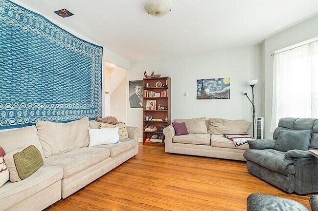 Photo - 32 Hawthorne St Unidad 2