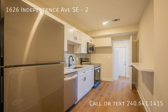 Photo - 1626 Independence Ave SE Unit 2