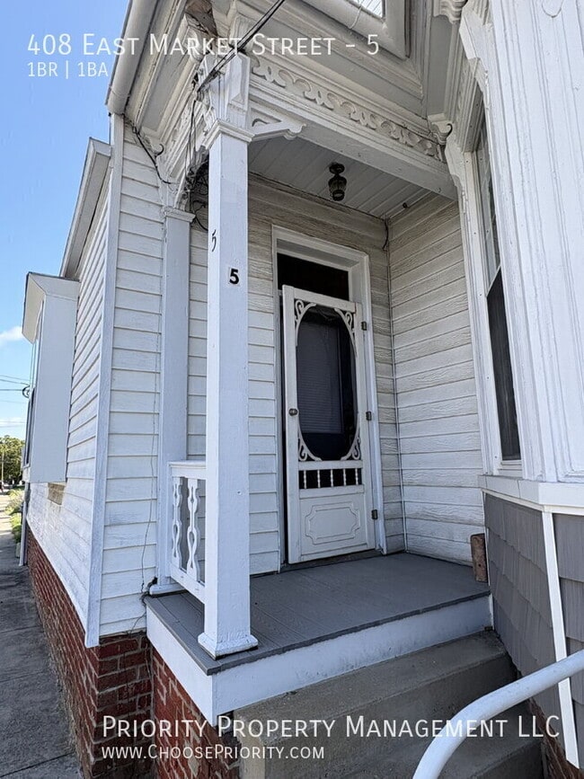 Building Photo - 408 E Market St Unit 5