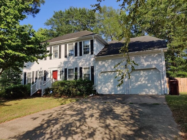 Photo - 305 Grain Way