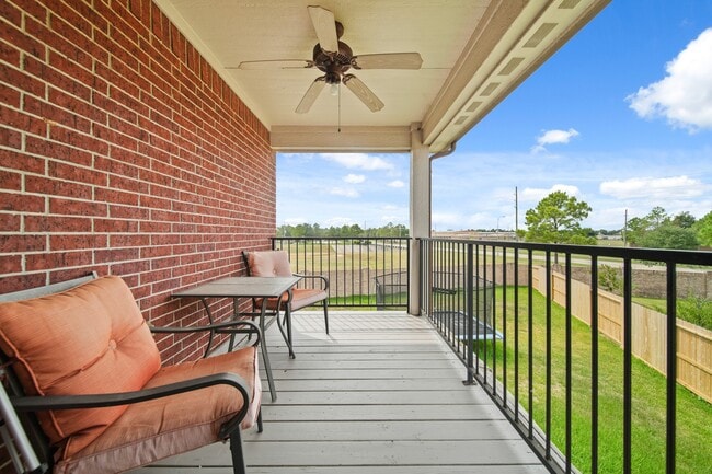 Photo - 25959 Ravenside Dr