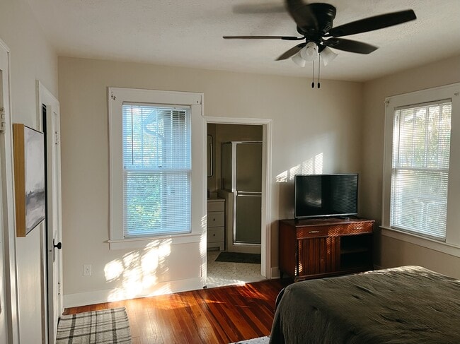 Master Bedroom - 4539 Post St