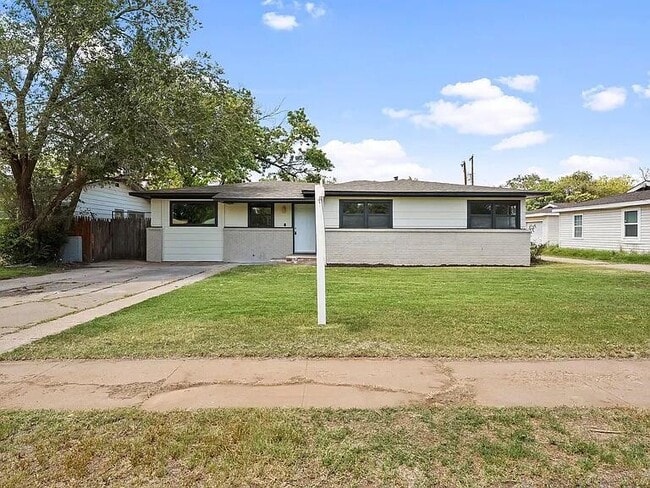 Building Photo - 4308 43rd St Rental