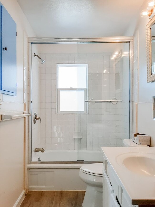 Photo - PET FRIENDLY 3 BED/ 2 BATH WITH GARAGE