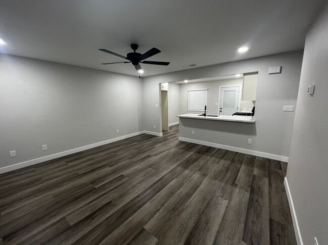 Photo - 1094 Geer Rd