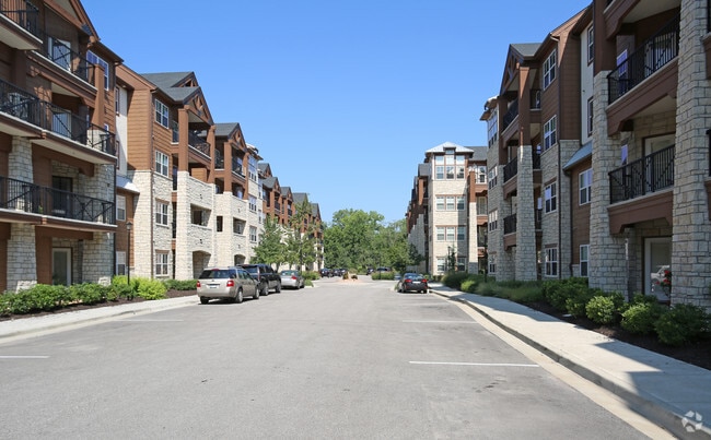 Building Photo - Highlands Lodge