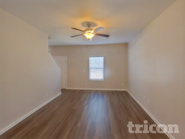 Photo - 412 Wallace Cir