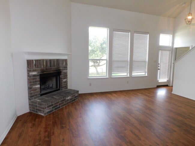 Photo - Large 4 bed house with master downstairs a...