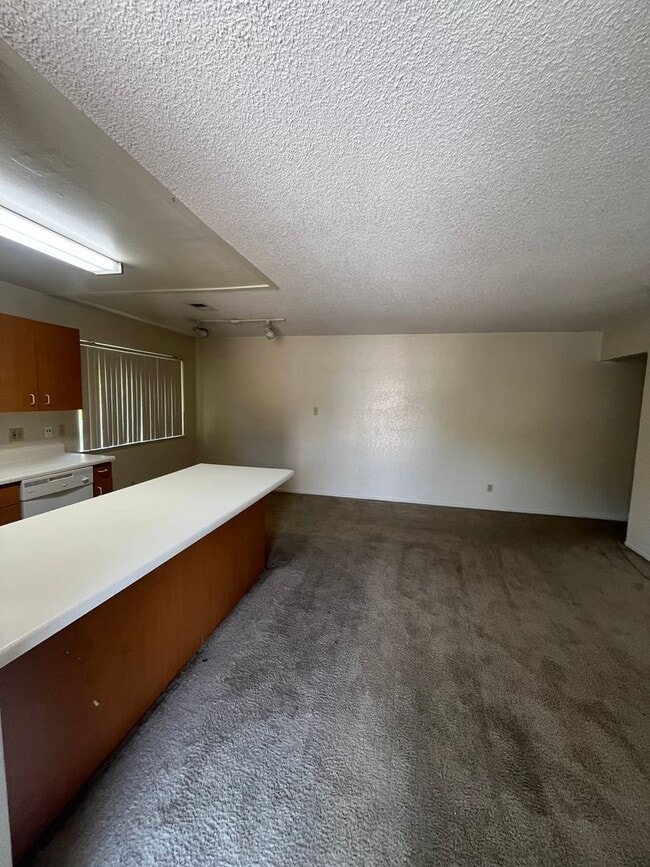 Photo - 2113 Palisade Ave Unit #4