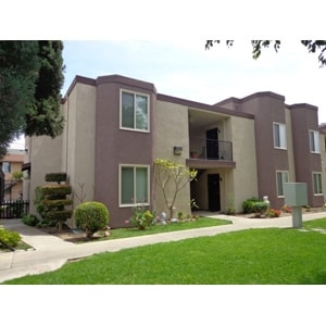 Primary Photo - Highland Manor