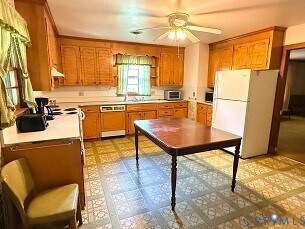 Photo - 19410 Oakwood Ln