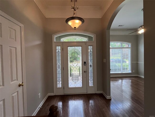 Photo - 704 Emerald Dr