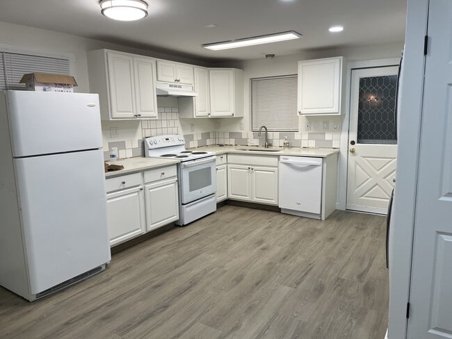 Photo - 9535 Ashworth Ave N