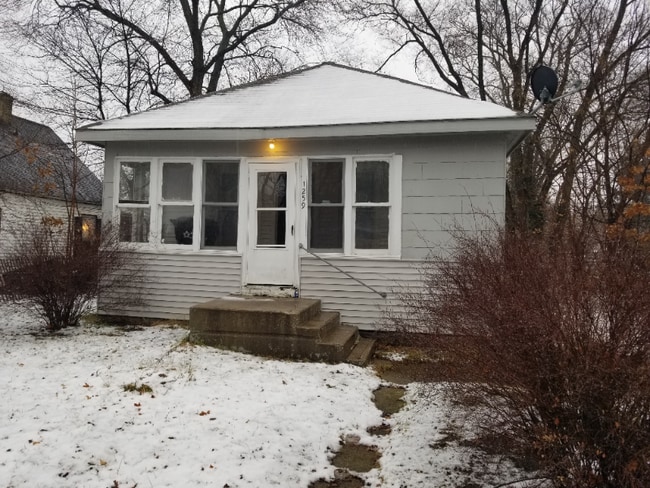 Building Photo - 1259 Pearl St