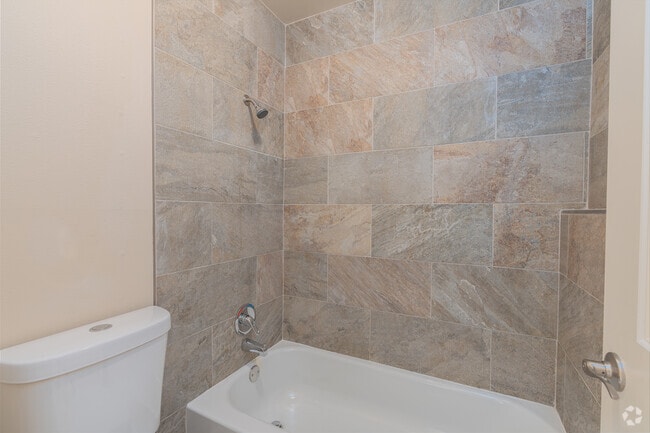 1BR, 1BA - Unit 21 - Bathroom