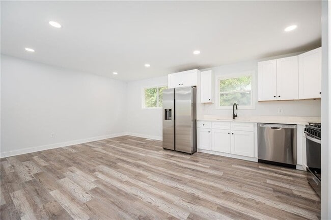 Photo - 3801 Hogan Rd SW