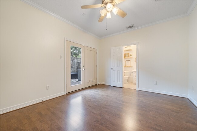 Photo - 1515 Hyde Park Blvd Unit 2