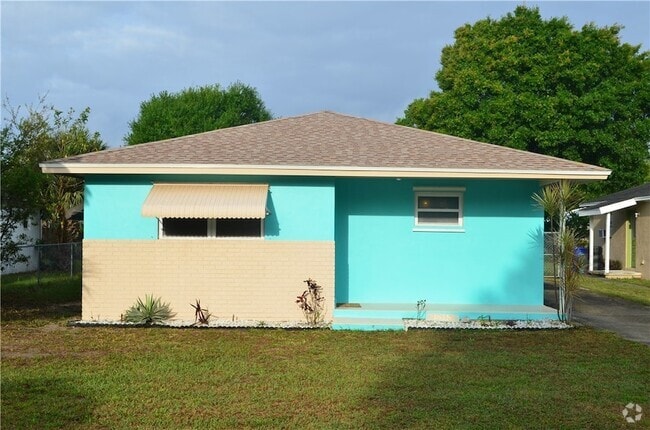 Building Photo - 1815 37th Ave Rental