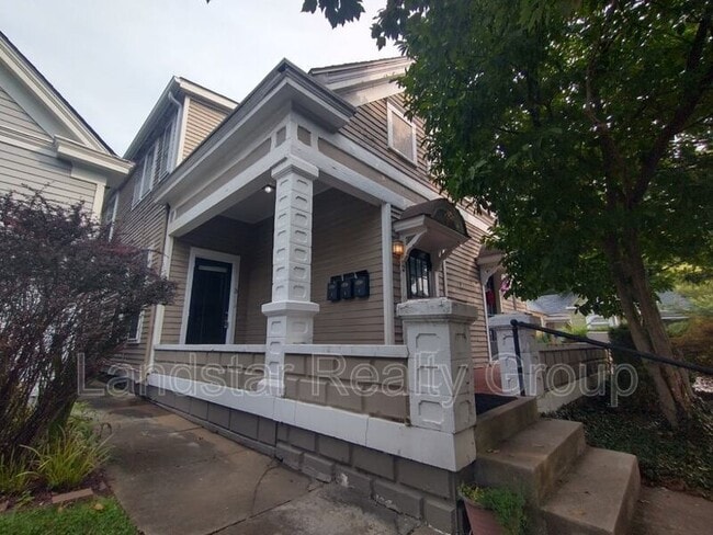 Photo - 2127 Grinstead Dr Unit 3