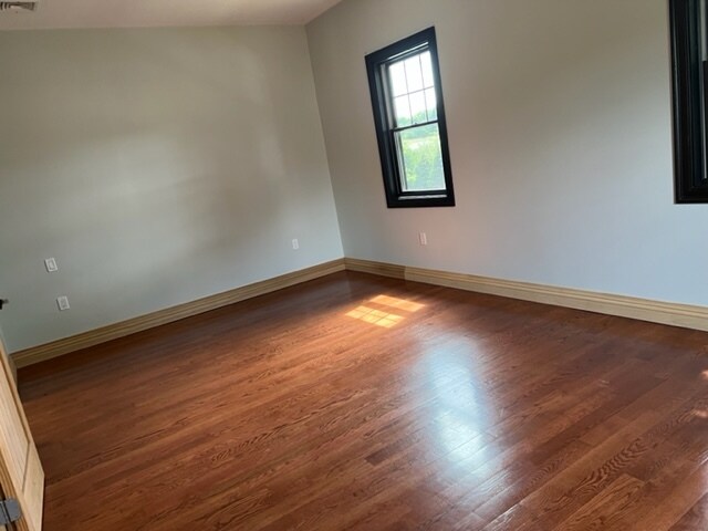 Bedroom - 1 Rustic Rd Unidad 1