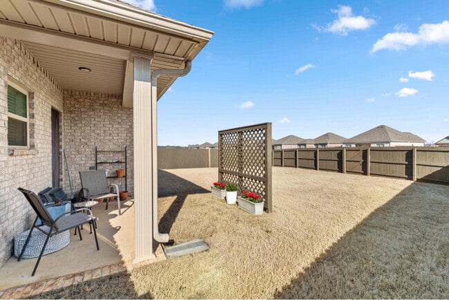 Photo - 131 Rita Ann Wy