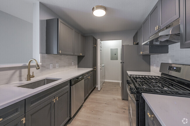 3BD, 2BA, Deck