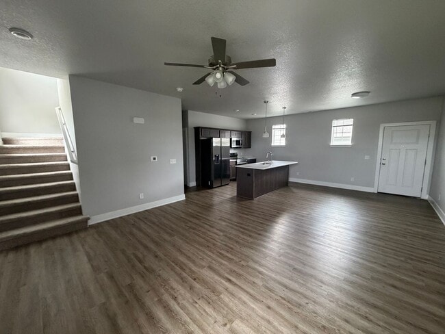 234 NW Cmn Pl