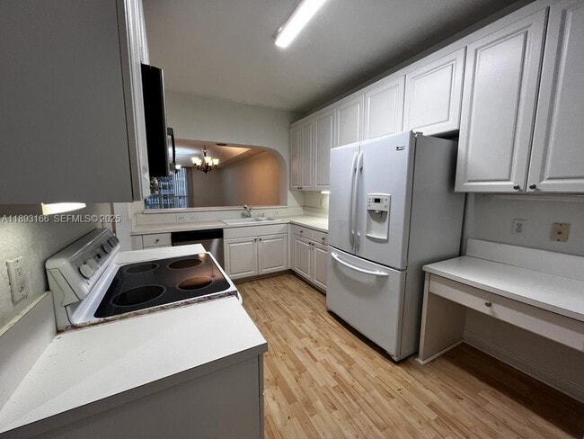 Photo - 10700 NW 66th St Unit 411