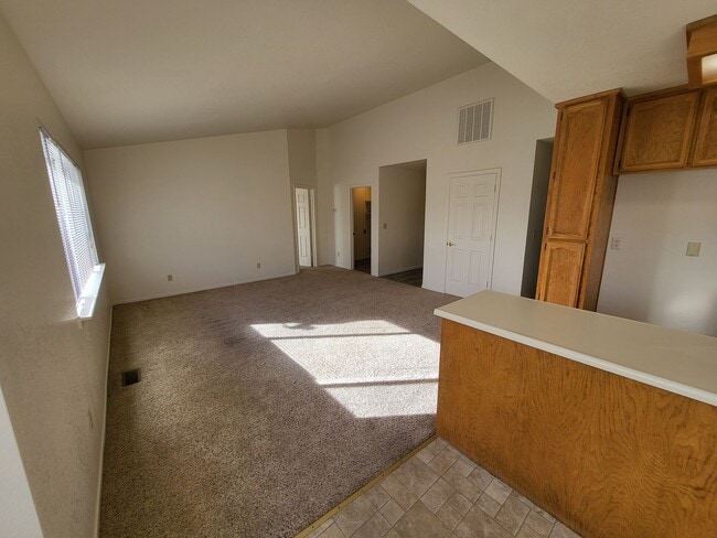 Photo - CAB0848&gt;** Unit CAB0848-D