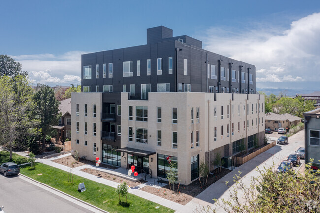 Building Photo - The Arboretum Rental