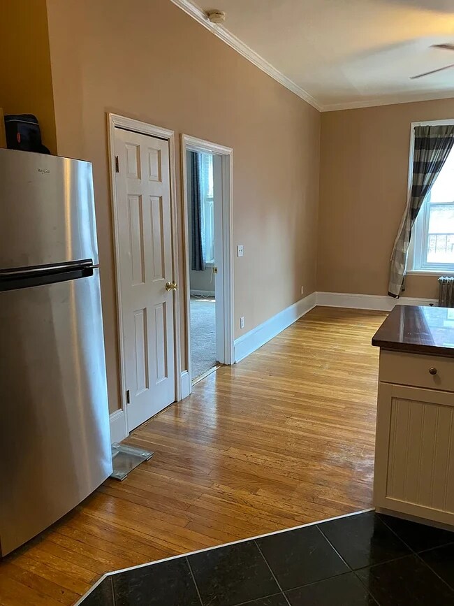 Photo - 400 Marlborough St