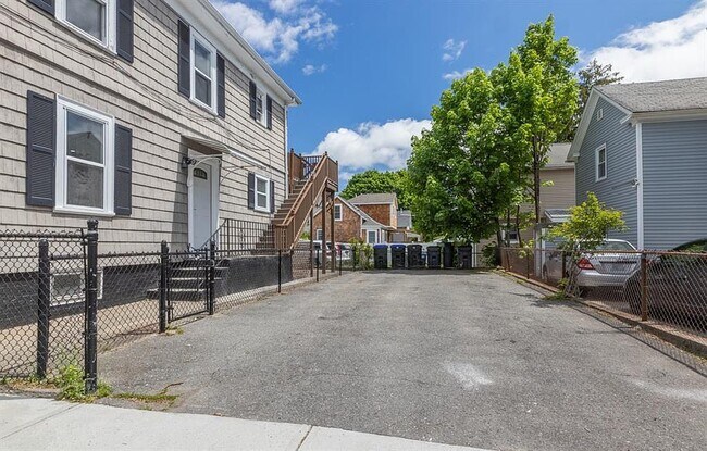 Photo - 205 Ives St Unidad 2