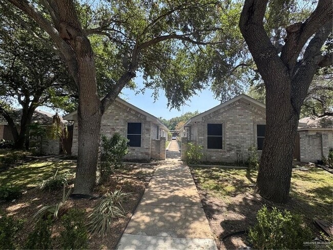 Building Photo - 6700 N 8th St Unit B