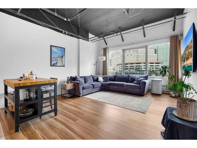 Building Photo - 431 S 7th St Unit 2605
