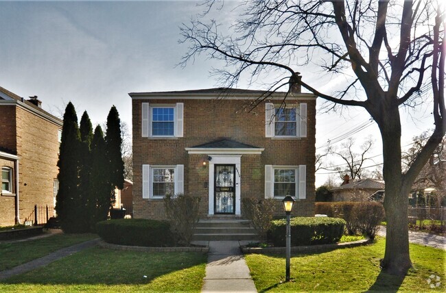 Building Photo - 6815 N Lowell Ave Rental