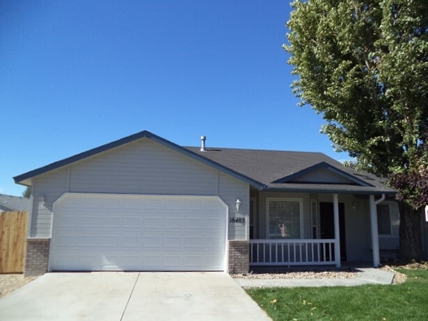 Photo - 16403 Coral Dr House