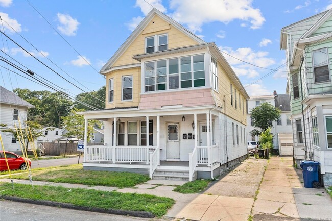 Building Photo - 180 Peck Ave Rental