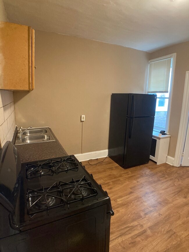 Photo - 703 W Annsbury St Unit 2nd FLOOR