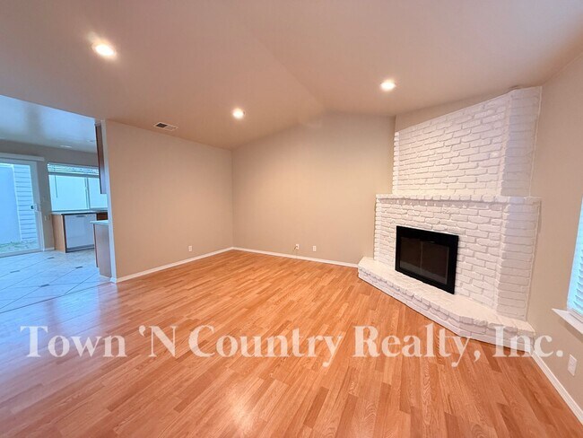 Photo - 1720 Cherokee Dr Unit Main House