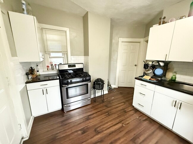 Building Photo - 4A Weld Ave Unit 3