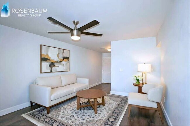 Photo - 550 W 9th St Unit 4