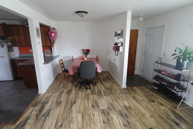 Photo - 3313 N Locust St