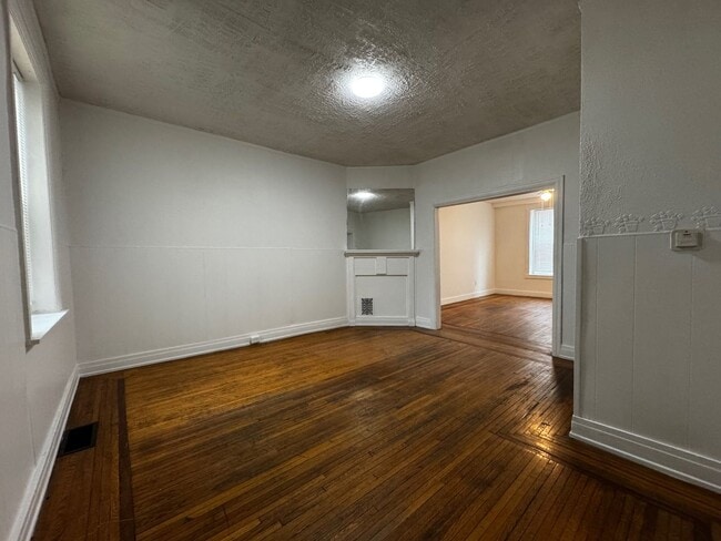 Photo - 4 Bedroom Row Home-39 N 10th St, Lebanon, PA Unit 1