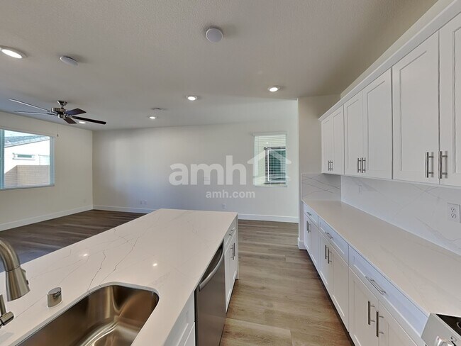 Photo - 10378 Beaver Tail St