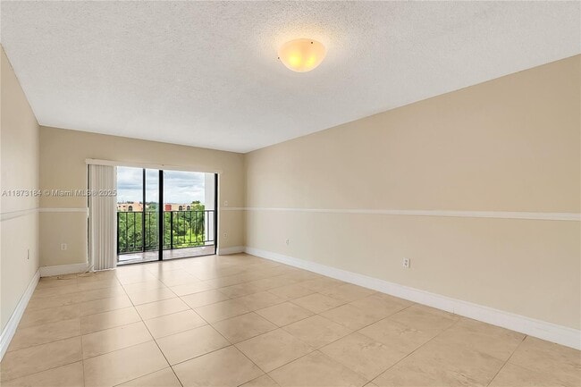 Building Photo - 9682 Fontainebleau Blvd Unit 714 Rental
